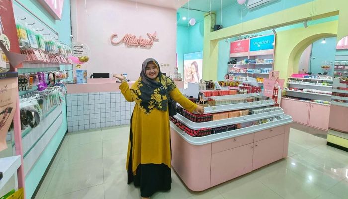 Pelaku UMKM skincare lokal di Malang berbagi tips sukses bisnis hingga membuka toko offline. Ini rahasianya!