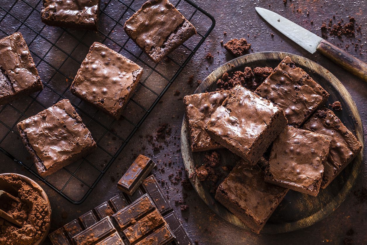 Brownies adalah salah satu kue berbahan dasar tepung terigu cokelat yang mudah dibuat. Untuk menghindari kesalahannya, simak tips berikut.