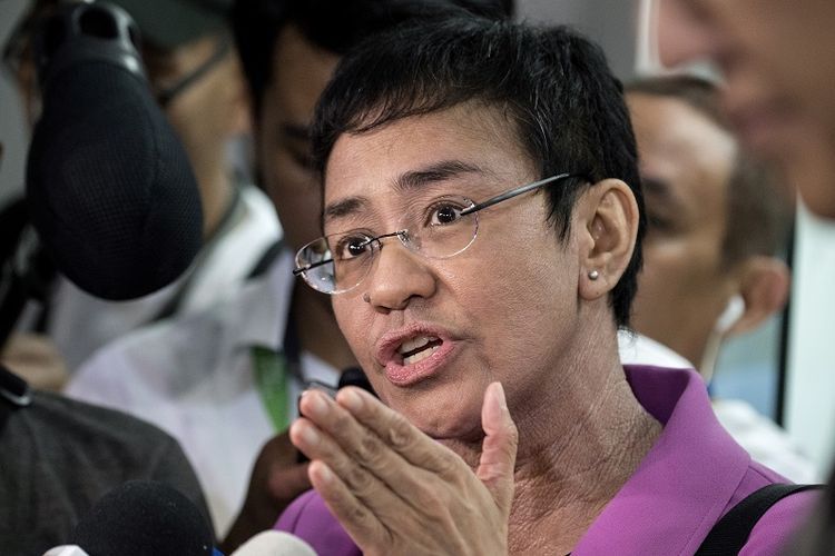 Jurnalis perempuan asal Filipina, Maria Ressa, jadi pemenang penghargaan Nobel Perdamaian 2021 atas keberaniannya.