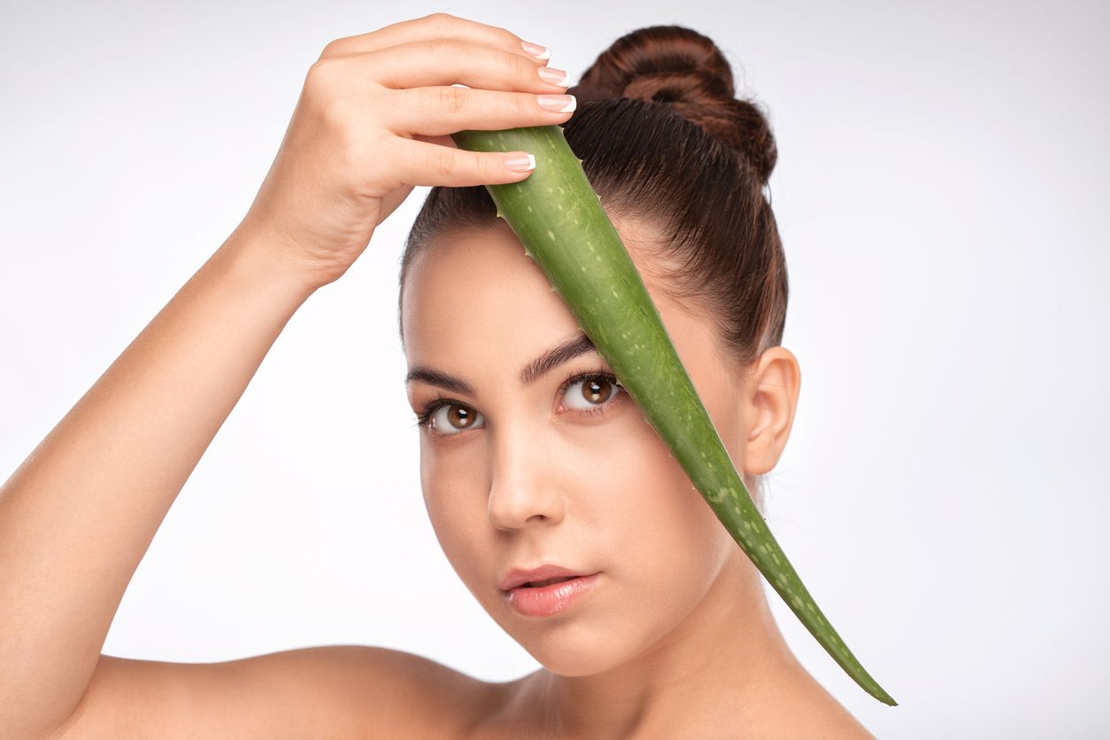 Lidah buaya memiliki banyak manfaat untuk kecantikan, termasuk untuk kesehatan rambut. Apa saja manfaatnya?