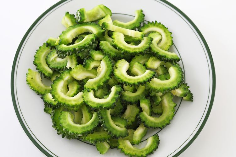 Ini 4 tips memasak cepat pare untuk menyiasati rasanya yang pahit tanpa mengubah kandungan gizinya. Yuk, simak!