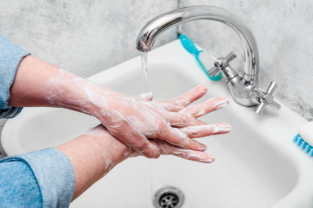 Berita terpopuler Wellness (16/10/2021) mulai dari pentingnya cuci tangan pakai sabun hingga 3 alasan seseorang melakukan self harm.