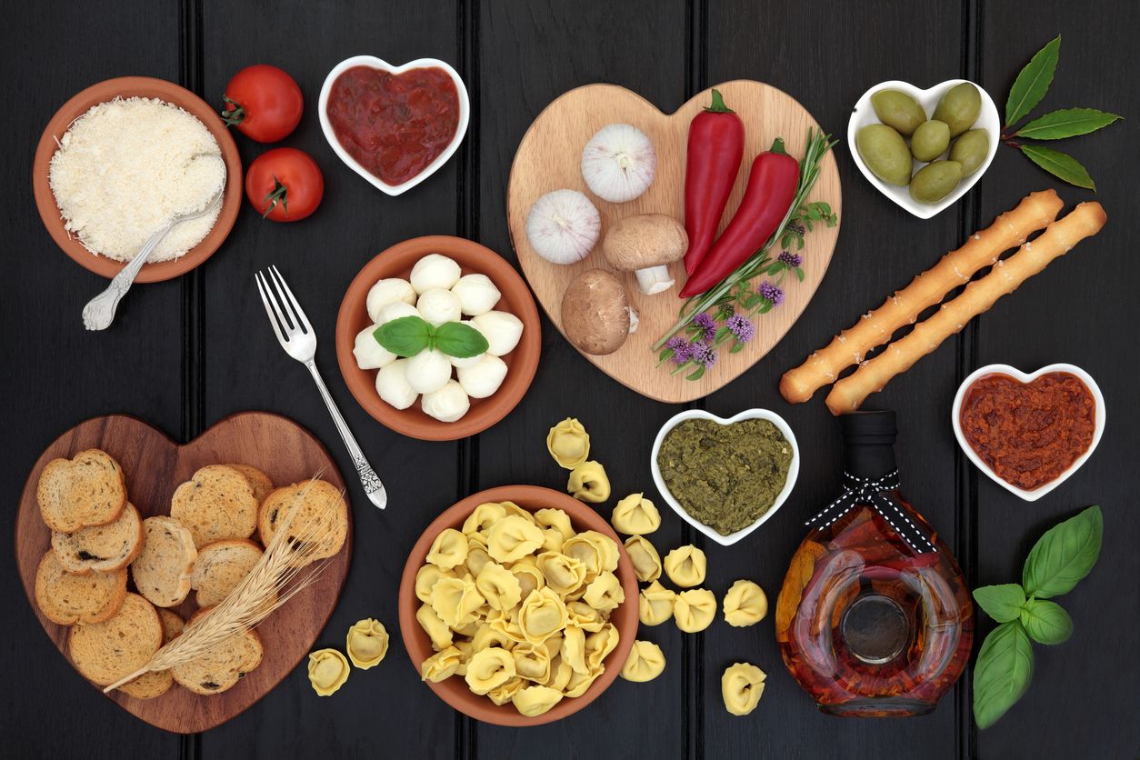 Kondisi kesehatan seksual dan reproduksi perempuan dapat dijaga dengan melakukan diet mediterania. Simak penjelasannya.