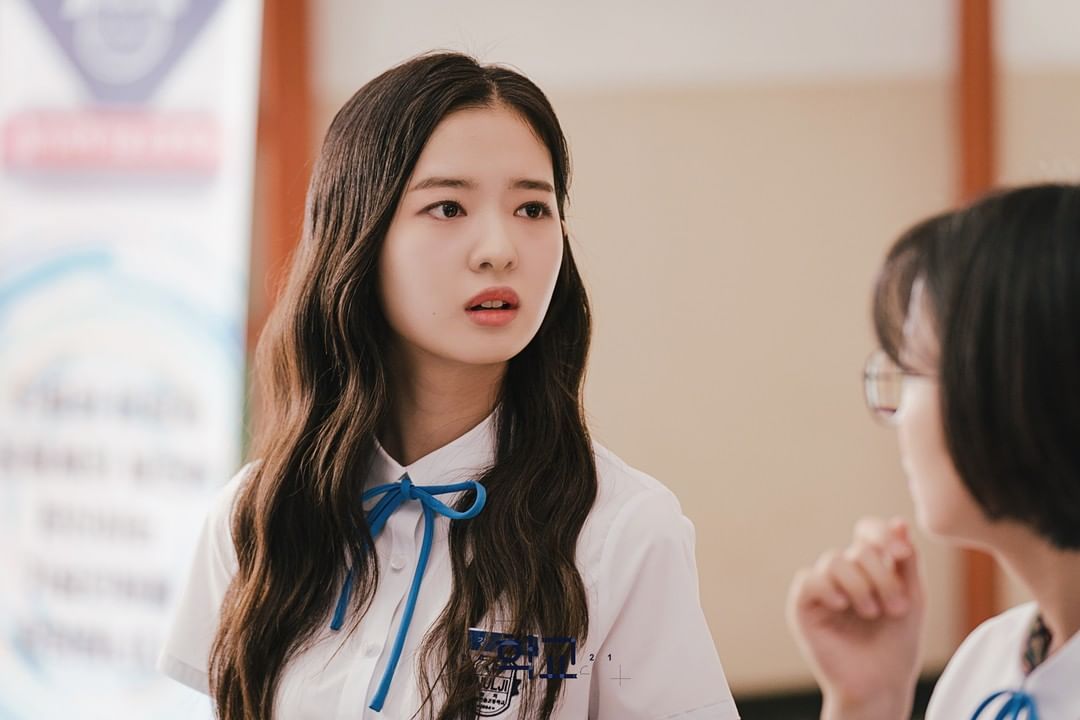Aktris Hwang Bo Reum Byeol perankan karakter perempuan second lead dalam drama Korea berjudul School 2021. Simak faktanya!