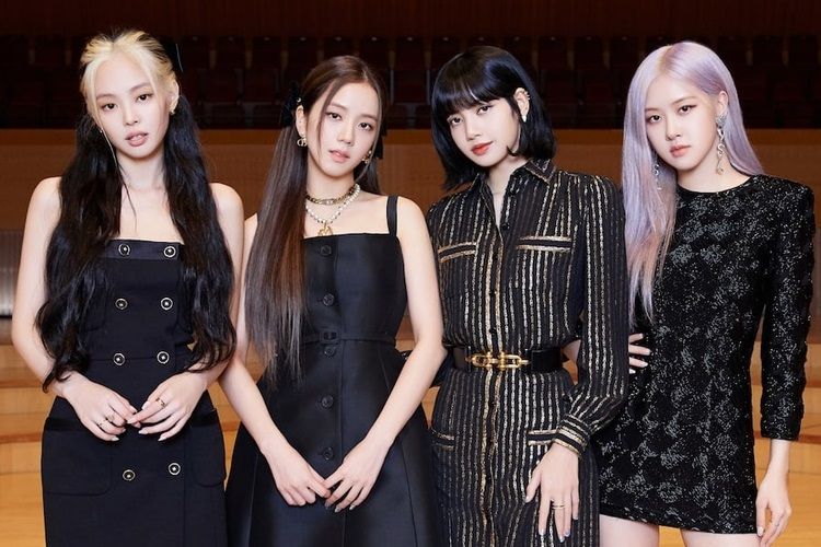 Girl grup Korea Selatan, BLACKPINK, meraih posisi tertinggi dalam Reputasi Girl Group bulan November 2021. Ini daftar ranking girl group November ini.