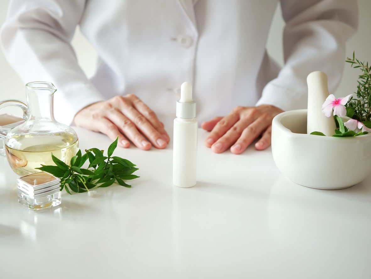 Hati-hati, terdapat sejumlah tips kecantikan pada konten skincare viral di TikTok yang berisiko merusak kulit. 