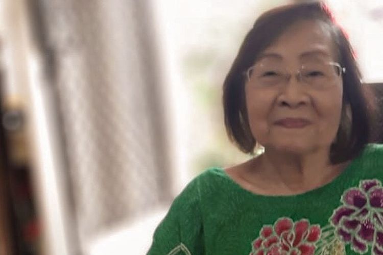 Kabar duka, penulis buku resep tertua di Indonesia, Julie Sutardjana meninggal dunia, Selasa (2/11/2021)