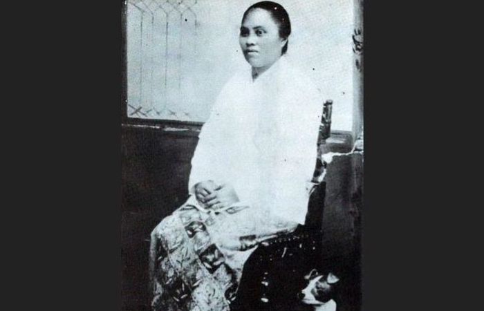 Mengenal Maria Walanda Maramis, sosok bergelar pahlawan nasional yang memperjuangkan hak memilih wakil rakyat bagi perempuan.