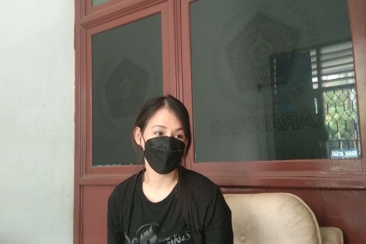 Komnas Perempuan menyesalkan tuntutan penjara satu tahun untuk V yang melaporkan suami mabuknya. Itu karena V sebelumnya adalah korban KDRT.