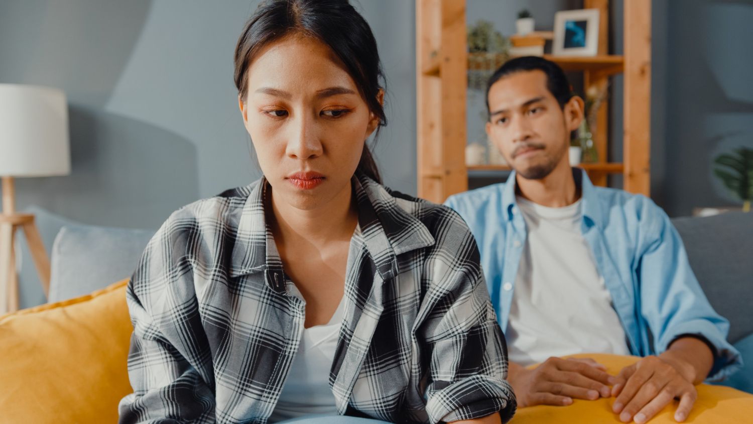 Jangan salah, berikut ini tiga tanda yang menunjukkan jika kamu berada dalam pernikahan toksik. Apa saja tandanya?