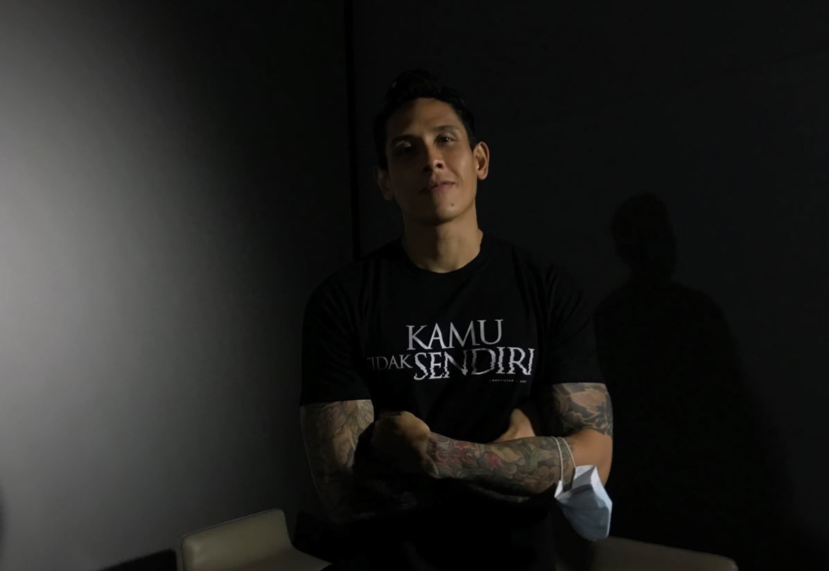 Sosok Ganindra Bimo belakangan tengah viral di TikTok karena film terbarunya. Selain itu pengakuannya pernah alami HNP jadi sorotan, penyakit apa itu?