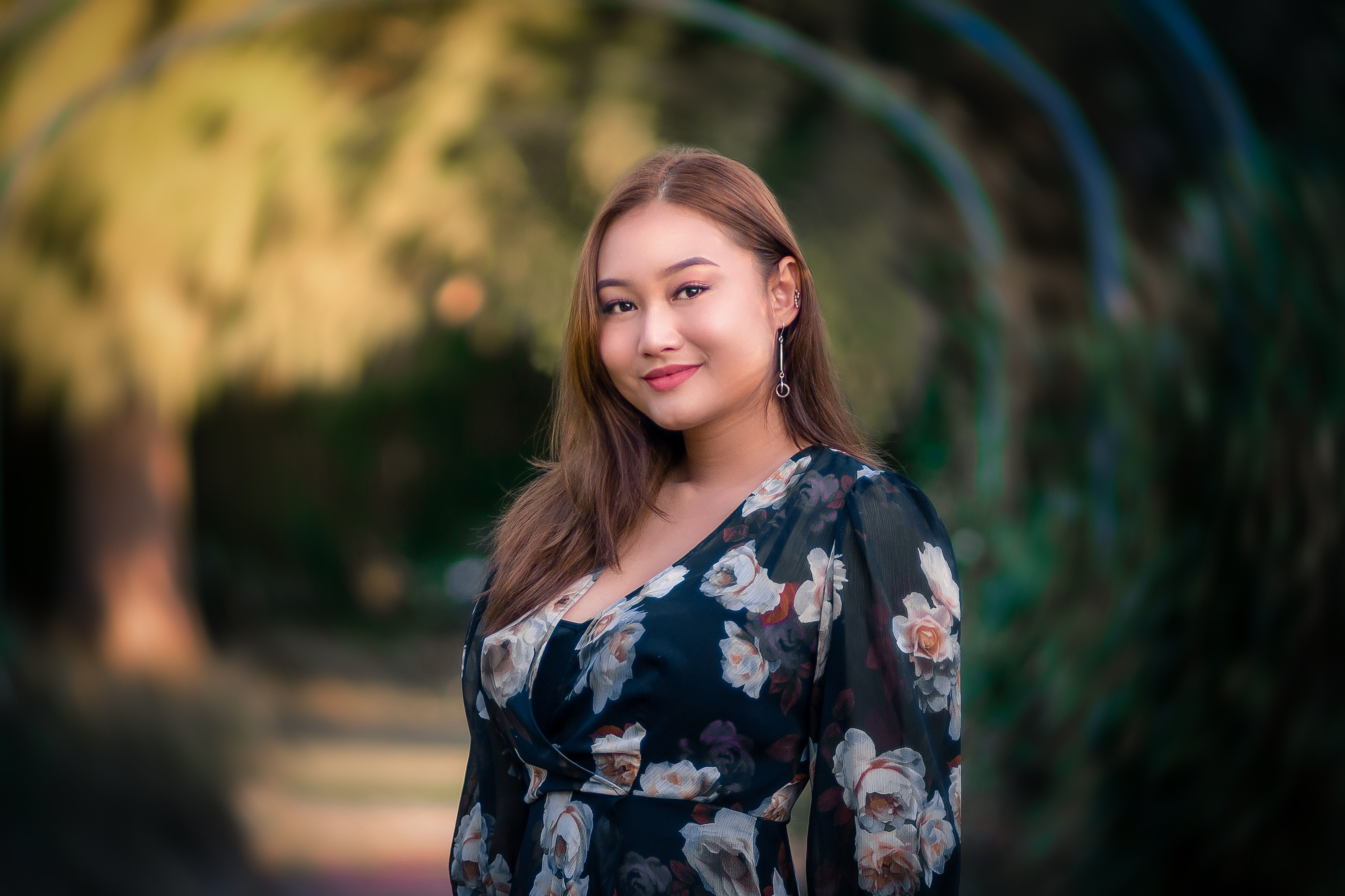 Tak harus menor, Kawan Puan yang memiliki tubuh plus size tetap bisa tampil cantik meski hanya make up natural. Ini dia lima triknya. Coba, yuk!