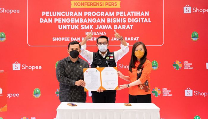 Shopee meluncurkan program Pelatihan Pengembangan Bisnis Digital untuk SMK demi menjangkau UMKM lokal go digital. Simak program pelatihannya.