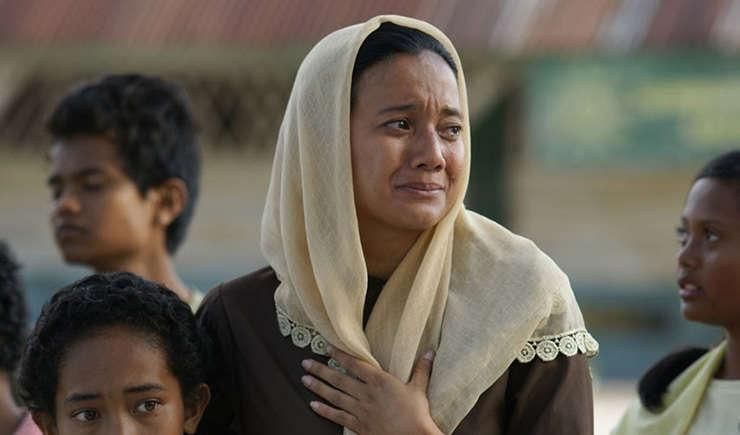 Dalam rangka Hari Guru Nasional, berikut ini tiga artis perempuan yang pernah memerankan karakter guru paling ikonik.