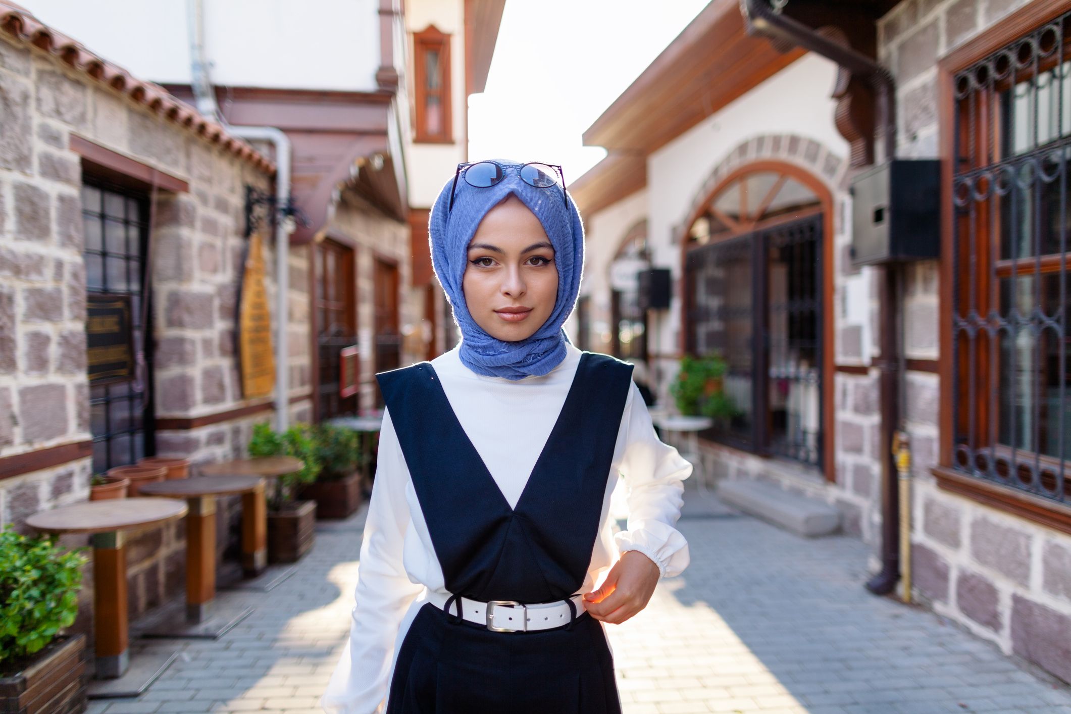 Menjelang akhir tahun, Stylo Indonesia, melakukan survei untuk memprediksi tren fashion di tahun 2022 mendatang. Bagaimana hasilnya?