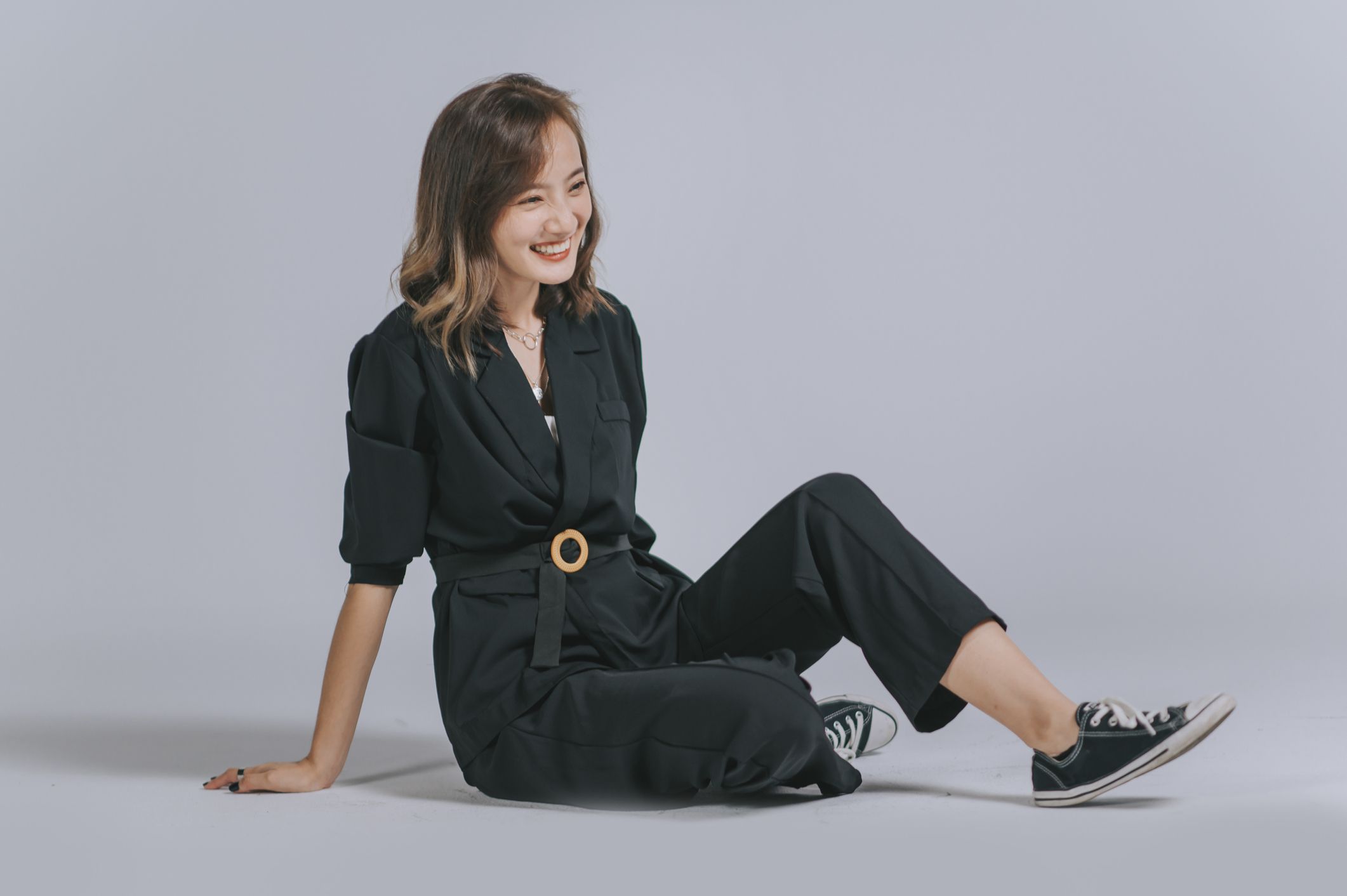 Fashion Enthusiast, Jesselyn Lim, memprediksi tren fashion 2022 yang akan fokus pada kenyamanan pakaian.