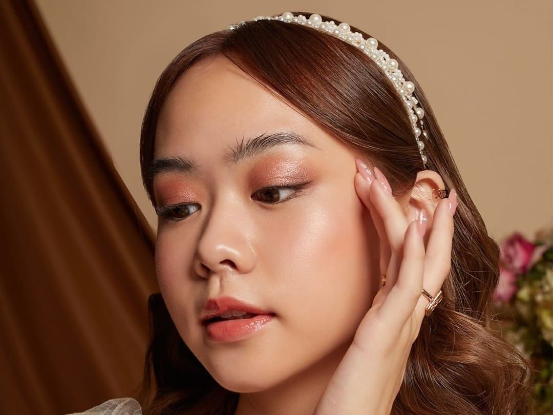 Ingin belajar makeup untuk pemula? Ini rekomendasi eyeshadow palette yang bisa kamu gunakan dengan harga tak lebih dari Rp100 ribu!