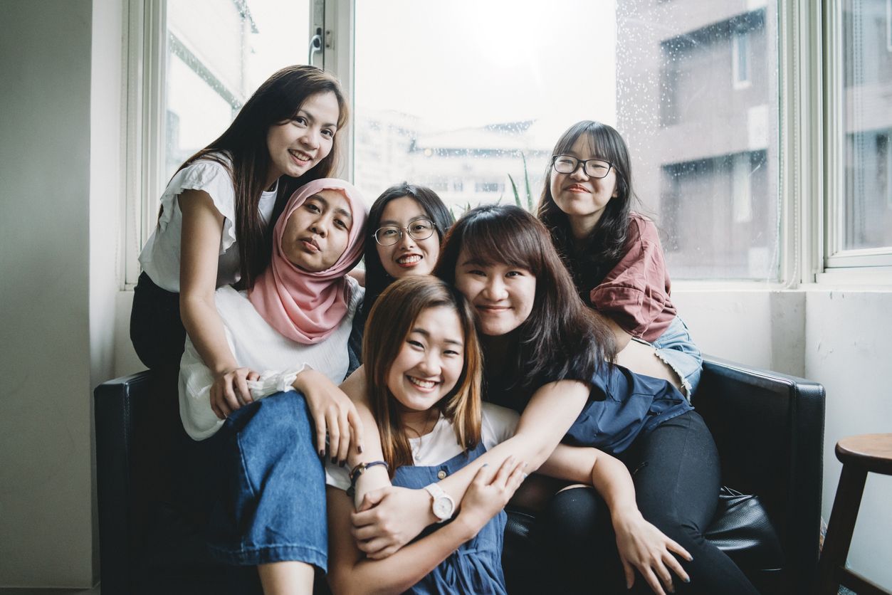 Memiliki konflik dengan sahabat membuat situasi tidak nyaman dan support system menjauh. Simak, berikut cara menyelesaikannya.