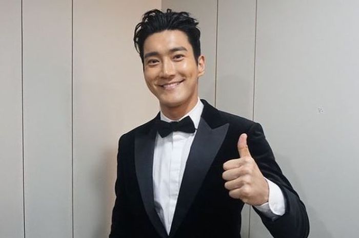 Choi Siwon, personil dari grup boyband Super Junior asal Korea Selatan menjadi duta dari produk Sasa Santan. 