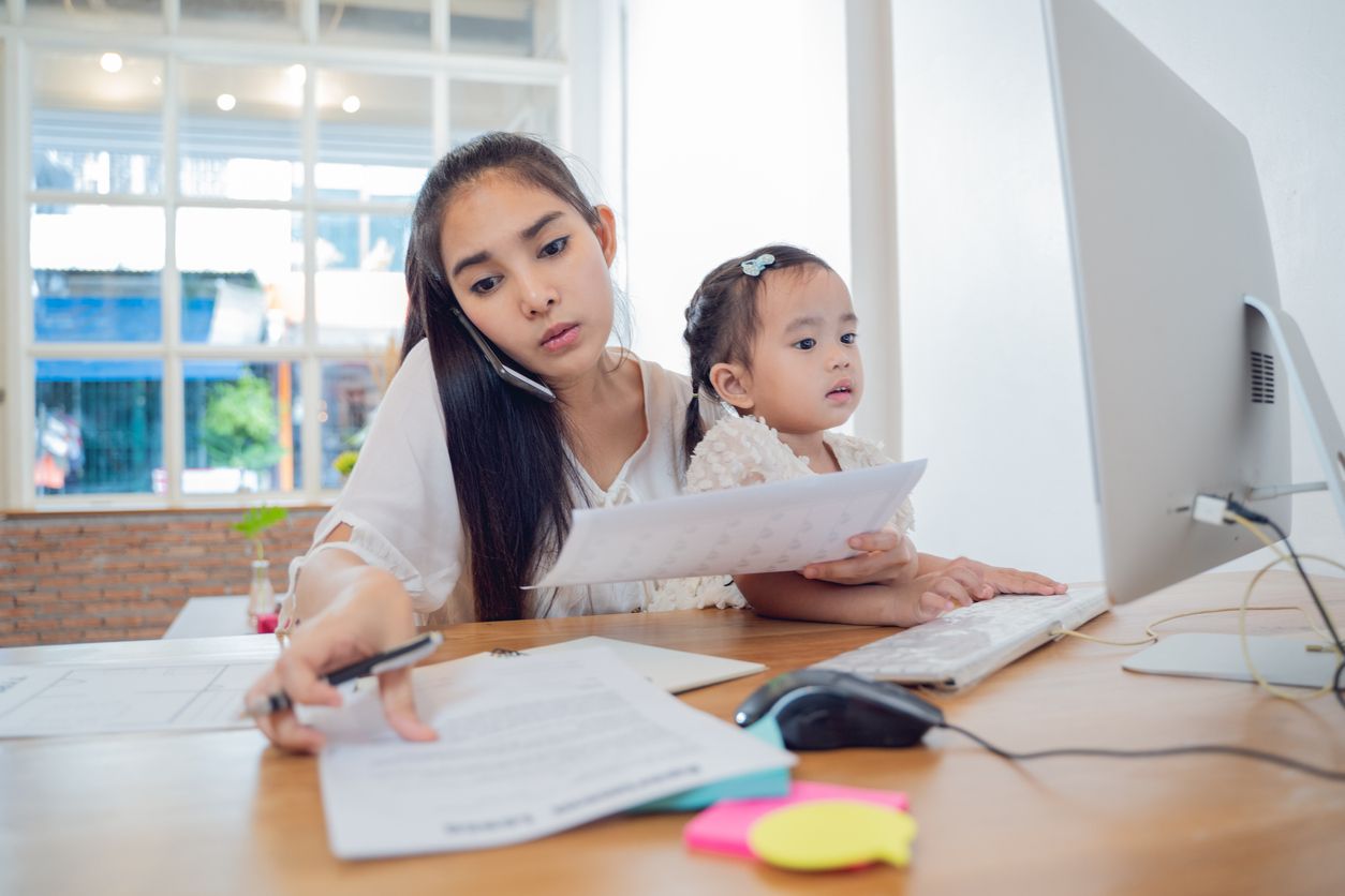 Seiring bertambahnya usia dan banyak aktivitas yang dijalankan membuat seorang ibu sering kali lupa. Coba latihan ini untuk menambah daya ingat.