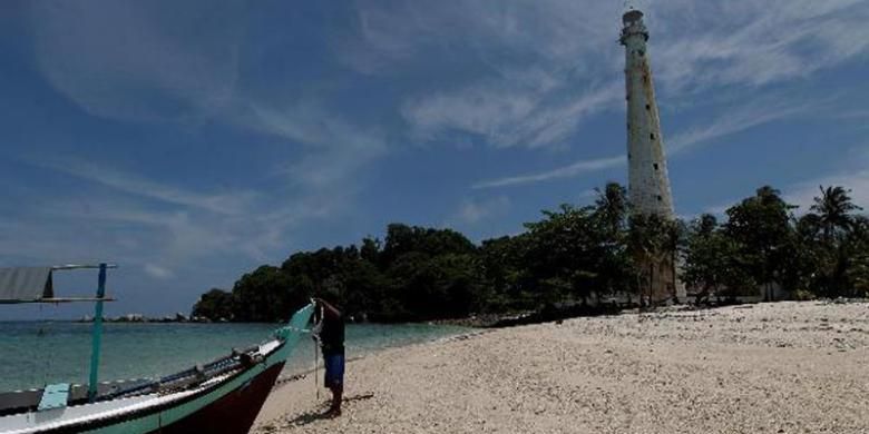 Berikut ini 4 hidden gem di Belitung yang wajib dikunjungi untuk liburan Nataru. Ada yang jadi lokasi syuting film Laskar Pelangi, lho!
