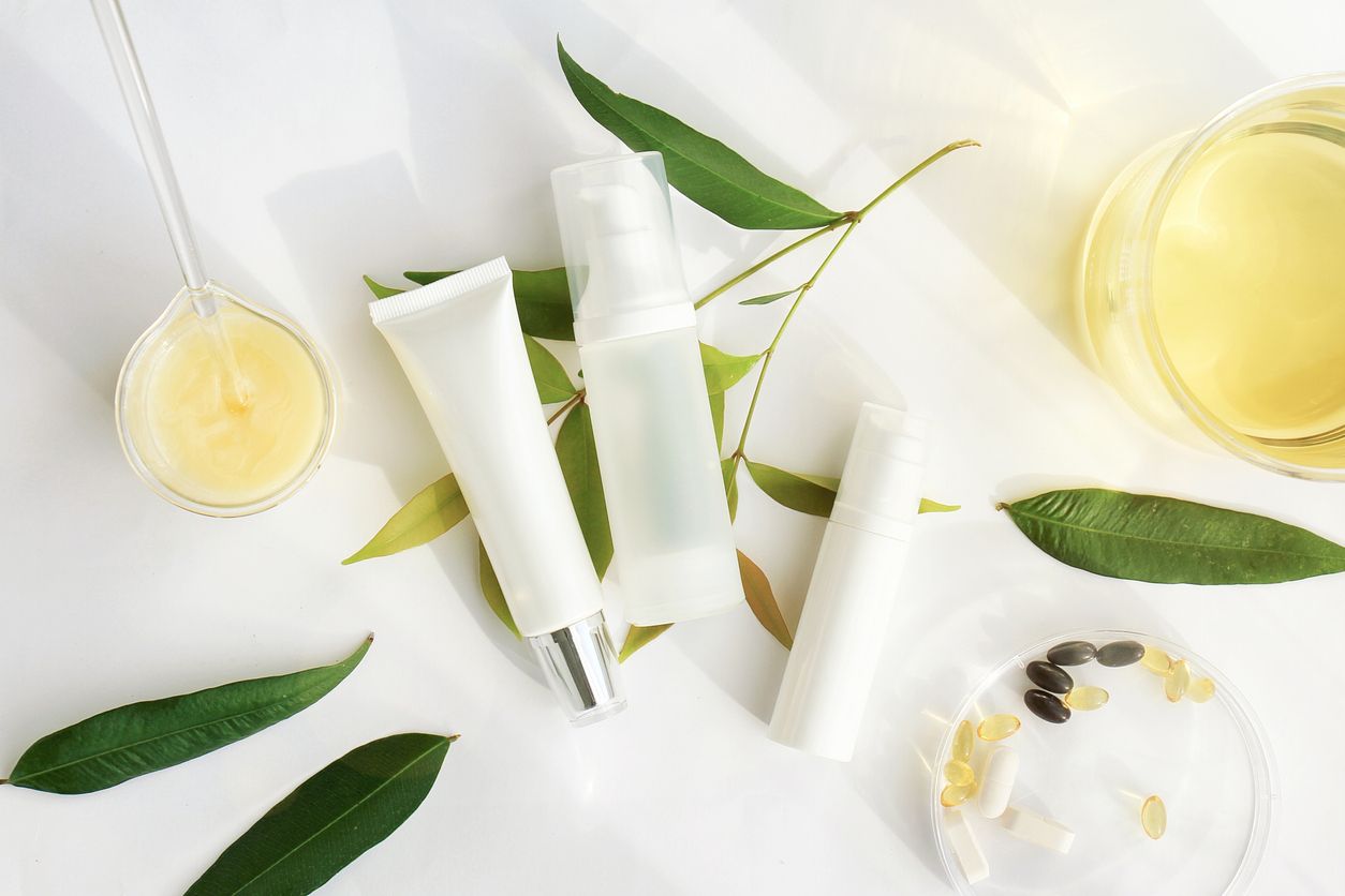 Bicara soal perawatan kulit tidak boleh sembarangan, salah satu kandungan yang kini tengah diminati ialah azelaic acid. Apa saja manfaatnya?