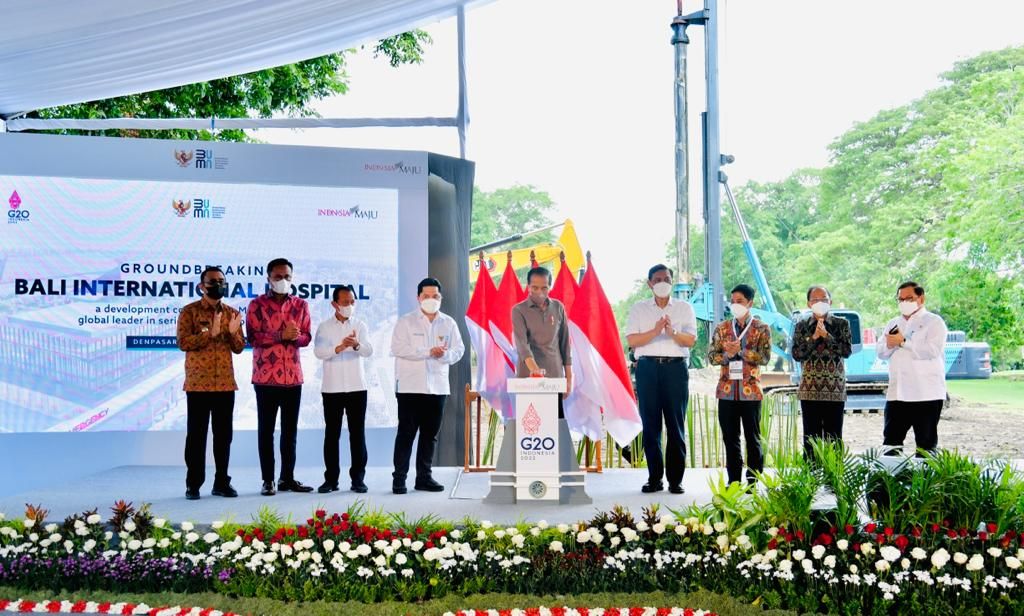 Pada kunjungan kerja ke Bali (27/12/2021), Presiden Joko Widodo meresmikan pembangunan Rumah Sakit Internasional Bali.