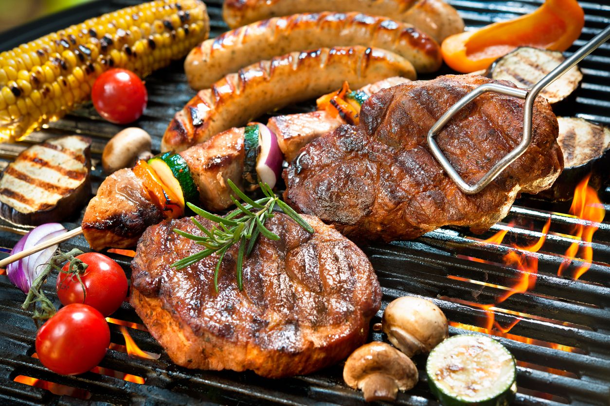 Malam tahun baru identik dengan barbeque dan bakar-bakaran. Yuk, simak 5 tips memasak mudah daging sapi untuk barbeque di malam tahun baru kamu!