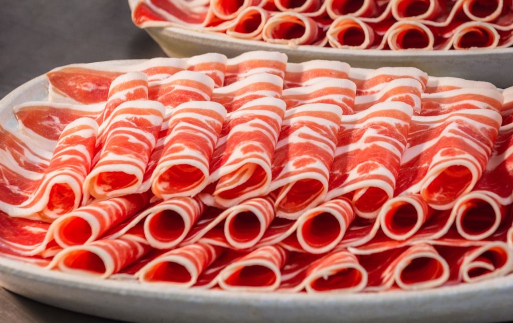 Berikut ini 3 saran dari chef soal cara menyimpan sliced beef agar tahan lama, bahkan bisa sampai sebulan lamanya. Yuk, simak!