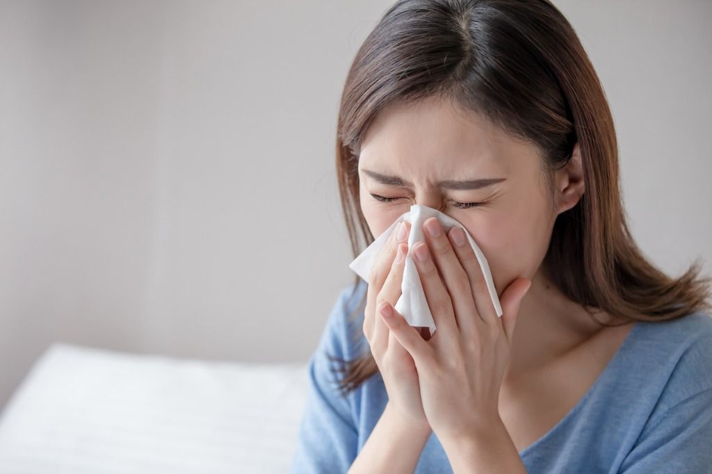 Berikut ini beberapa jenis makanan serta minuman yang justru mampu memperburuk penyakit flu, simak penjelasannya