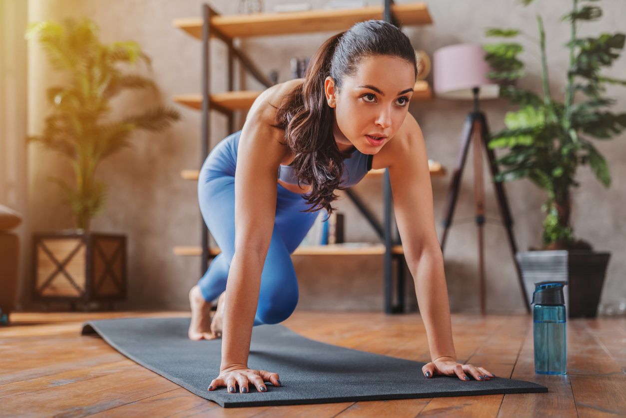 HIIT dan Tabata sering dikaitkan karena merupakan olahraga intensitas tinggi. Yuk, cari tahu perbedaan dan manfaatnya masing-masing!