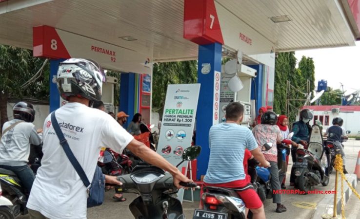 Berikut ini sederet berita yang banyak dicari di kanal Trending Topic. Mulai soal harga Pertamax yang naik hingga hasil sidang isbat