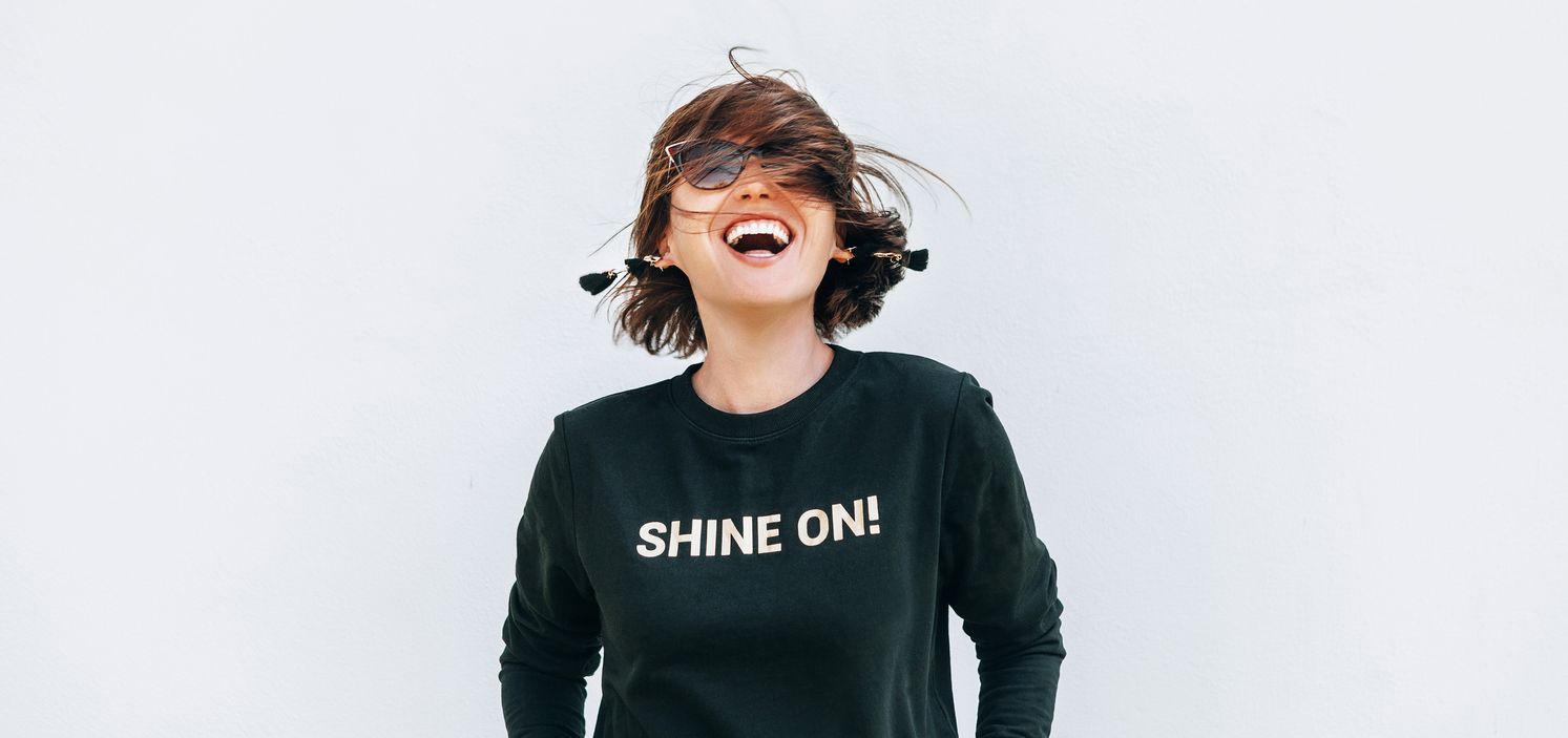 Salah satu mimpi perempuan adalah bisa tampil modis, tak terkecuali perempuan introvert. Berikut tips fashion yang bisa dicoba!