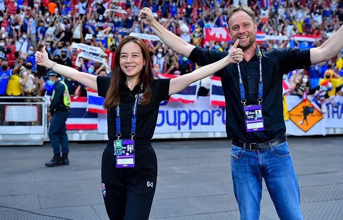 Kawan Puan ingin menjadi manajer tim sepak bola seperti sosok Madam Pang? Kenali dulu tugas dan peran manajer, yuk!