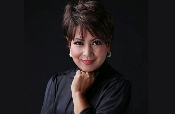 Kabar duka datang dari dunia musik Tanah Air. Artis senior yang pernah ngetop di era 90an, Nindy Ellesse meninggal dunia