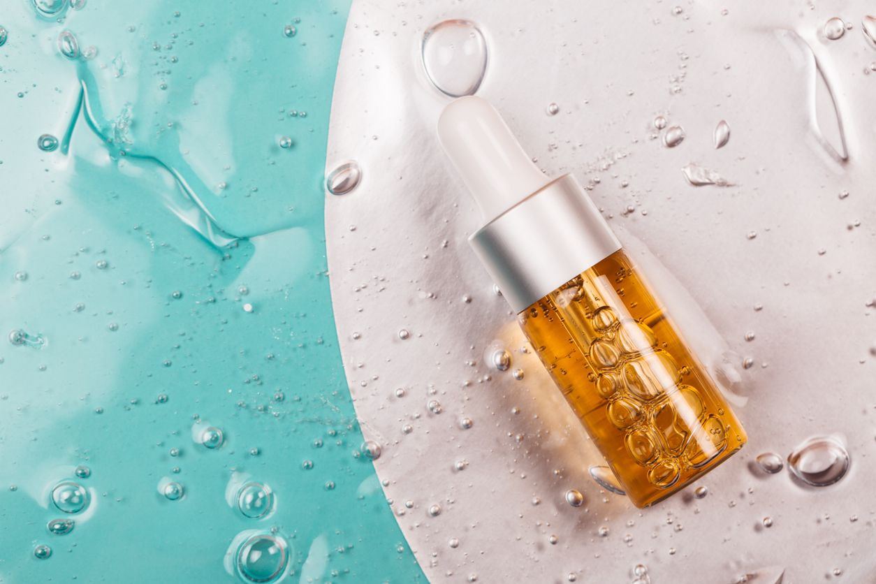 Kawan Puan memiliki masalah kulit kering dan tanda-tanda penuaan? Coba lima rekomendasi serum mengandung polyglutamic acid ini, yuk!