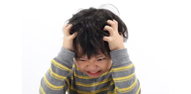 Kawan Puan dipukul anak yang masih balita? Tahan emosimu dan lakukan beberapa hal berikut saat toddler memukulmu!