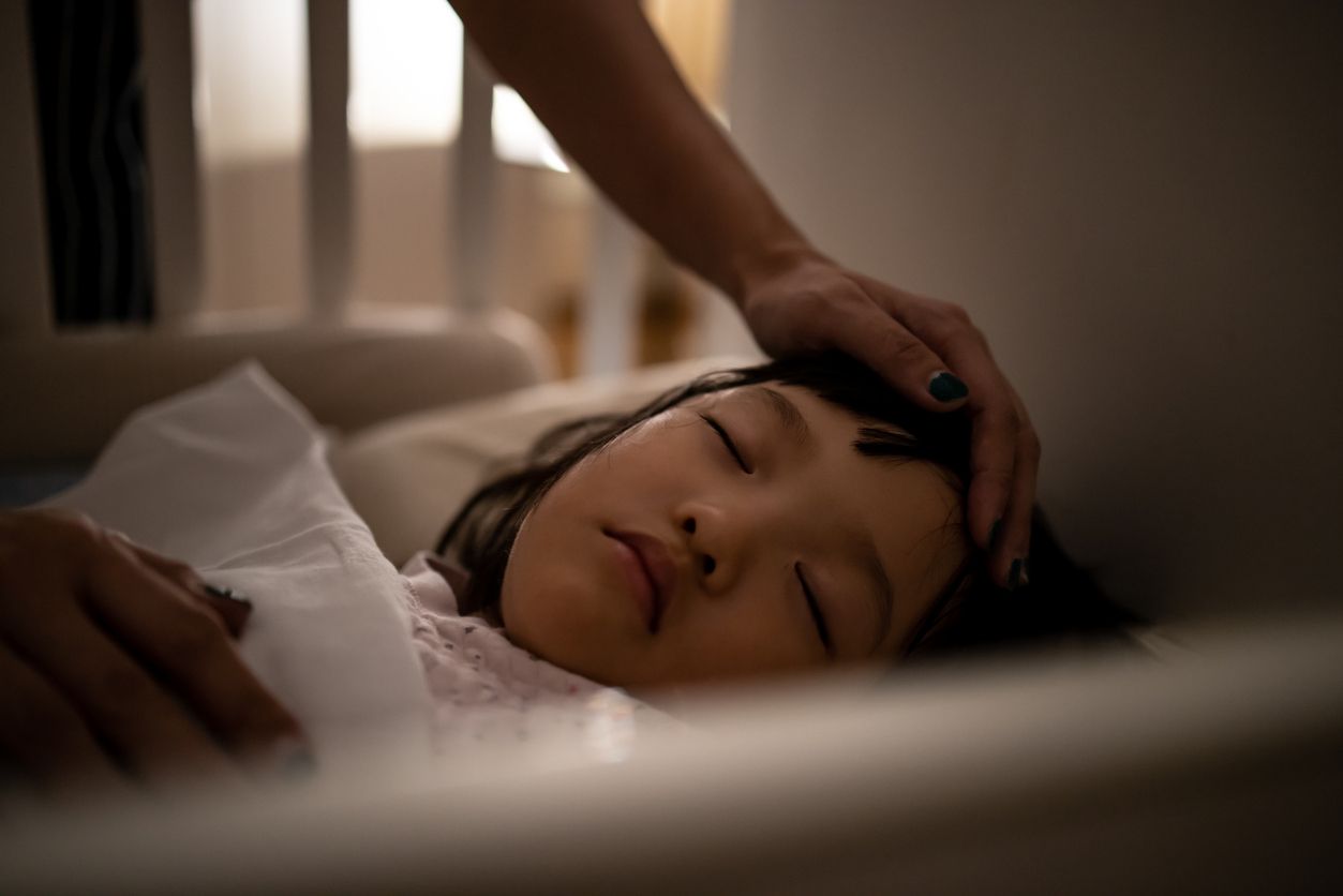 Membiasakan bayi tidur lebih cepat dapat membantu waktu tidur mereka lebih teratur. Simak, ini tips membiasakan bayi tidur lebih cepat!