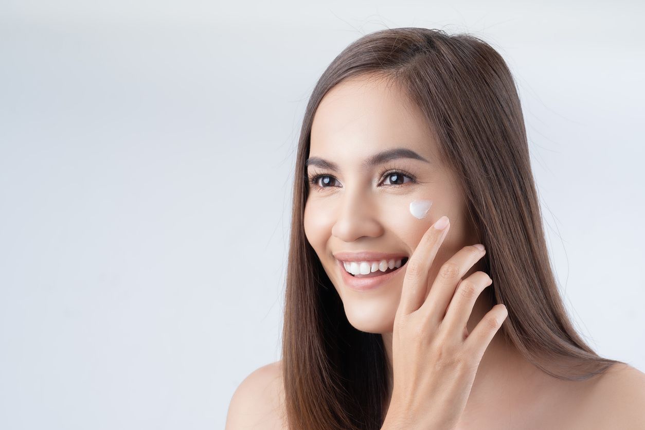 Kandungan skincare memang sangat banyak dan tak ada habisnya. Salah satunya lactic acid atau asam laktat yang punya manfaat ini!