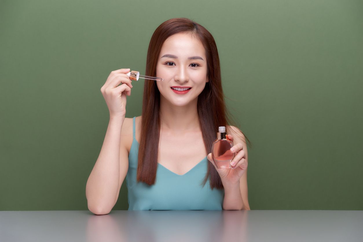Salah satu produk skincare yang diminati para beauty enthusiast ialah serum dari brand Korea. Yuk, simak rekomendasinya berikut ini.