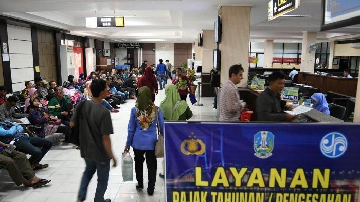 Berikut ini langkah-langkah membayar pajak kendaraan secara online. Kawan Puan tak perlu lagi pergi ke samsat