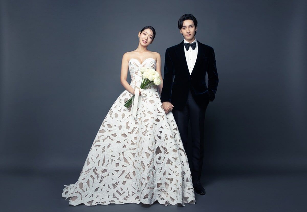 Park Shin Hye dan Choi Tae Joon akan menikah hari ini, foto prewedding yang sederhana menjadi sorotan.