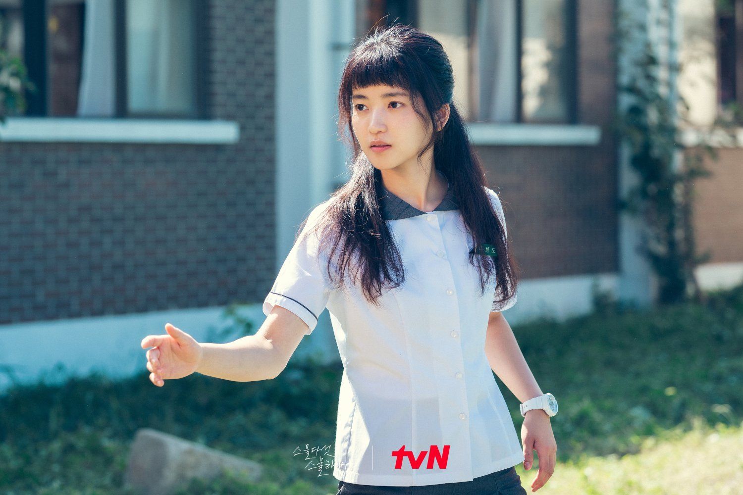 Drama Twenty Five Twenty One tengah banyak dibicarakan, termasuk karakter kuat yang diperankan Kim Tae Ri sebagai Na Hee Do. Simak selengkapnya.