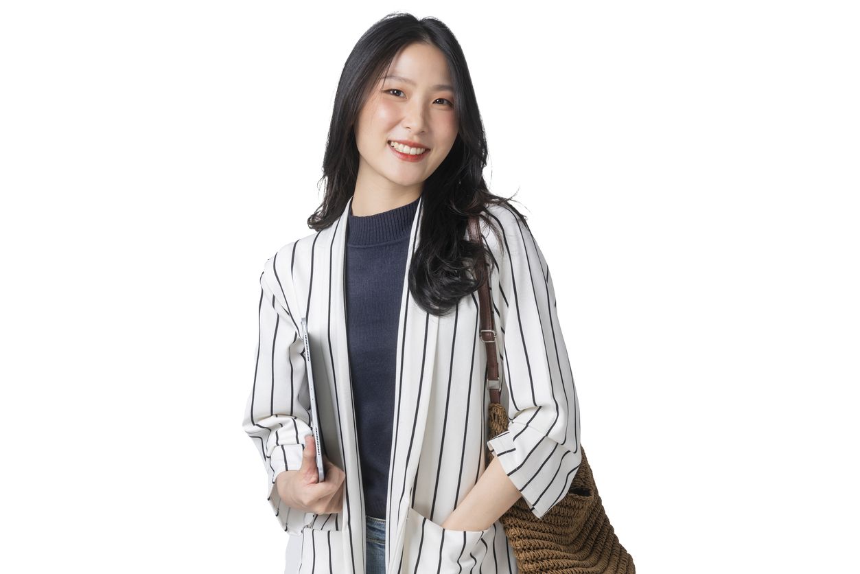 Tas bagi seorang wanita karir harus mencakup tiga hal, yakni fashionable, fungsional dan profesional. Yuk, cocokkan dengan pekerjaanmu!
