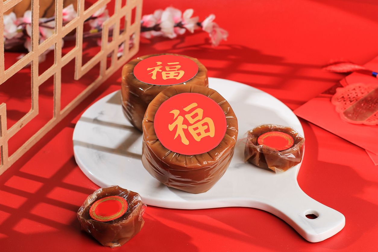 Berikut ini makanan manis yang wajib ada di Tahun Baru Imlek, mulai dari kue keranjang hingga ronde, simak selengkapnya yuk.