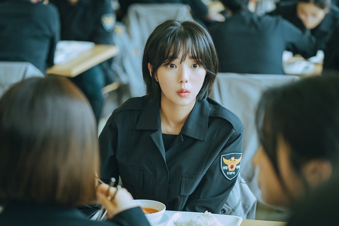Drama Rookie Cops akan menghadirkan episode ketiganya pada hari ini, Rabu (2/2/2022). Ini dia sinopsis Rookie Cops episode 3.
