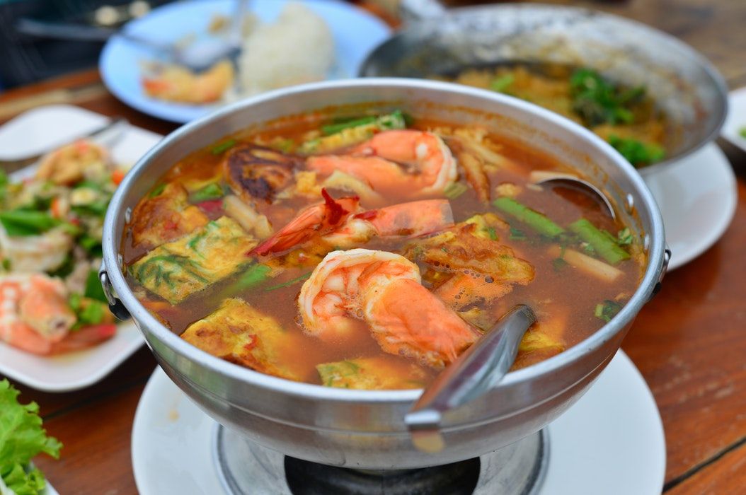 Tom yam menjadi  Makanan Thailand yang sudah cukup familiar bagi warga Indonesia dan bisa jadi ide usaha kuliner khas Thailand. Ini resepnya.