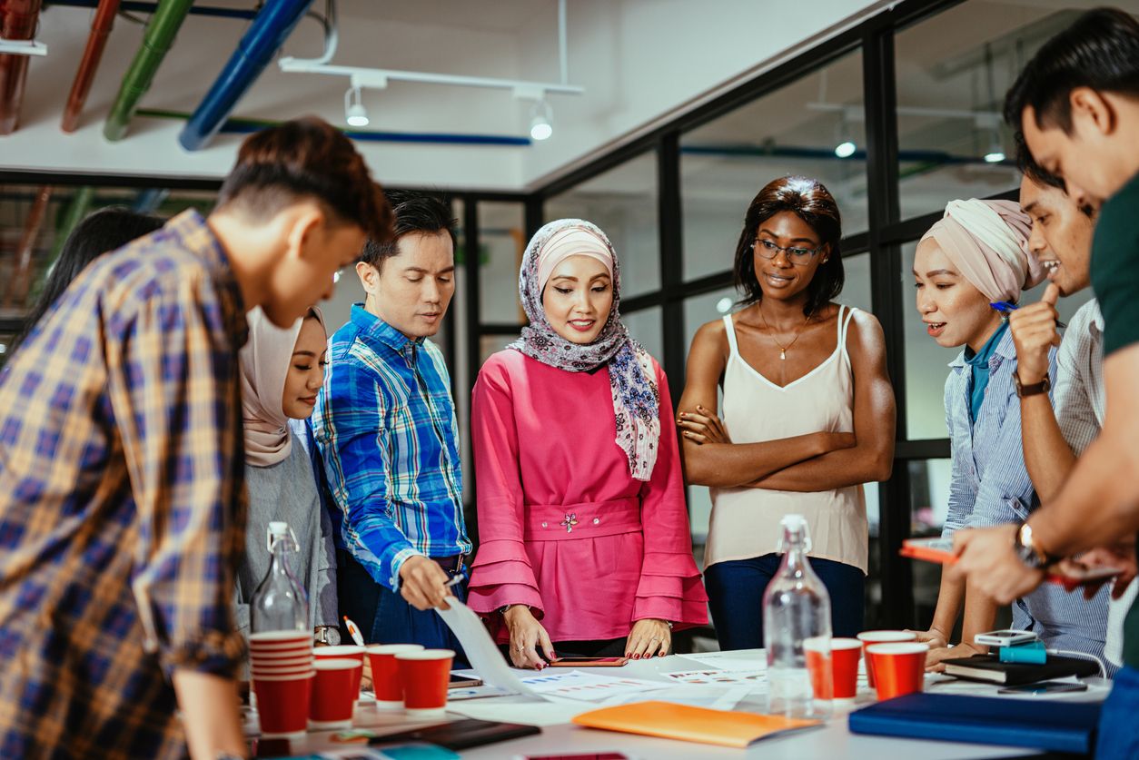 Bibit.id buka lowongan kerja startup untuk posisi Community Manager Stockbit. Simak ulasan terkait persyaratannya!