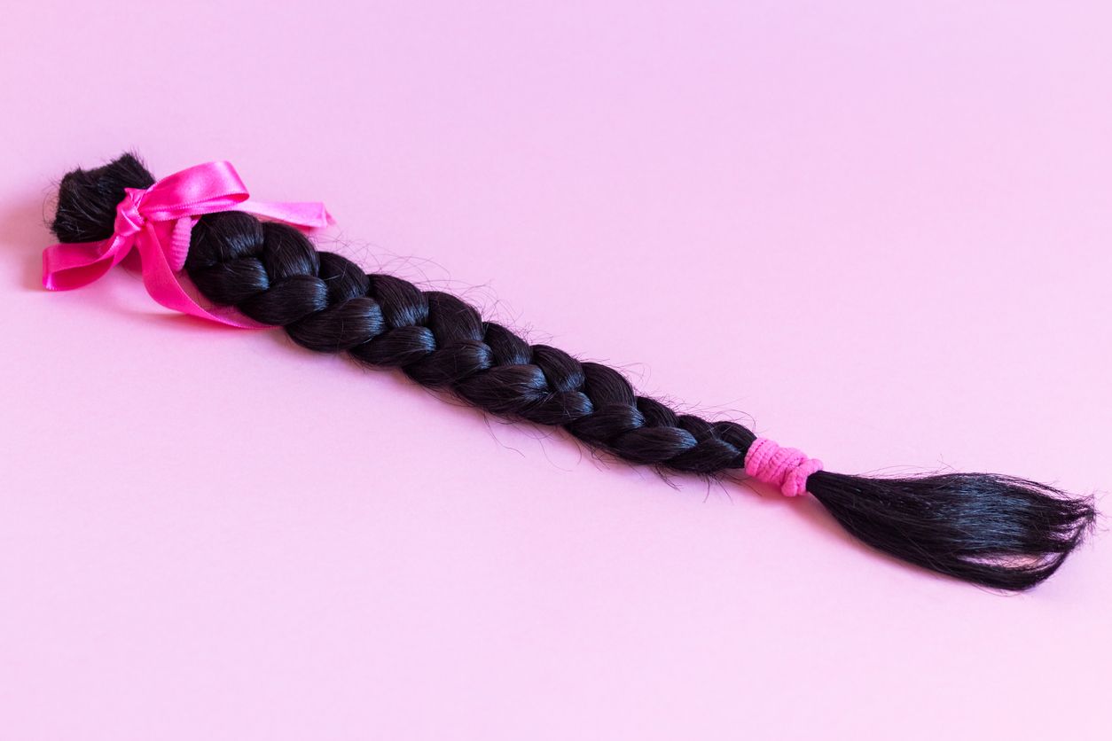 Ungkapan Pendiri YKAKI mengenai makna donasi rambut di Hari Kanker Anak Internasional yakni untuk tunjukan empati pada anak kanker.