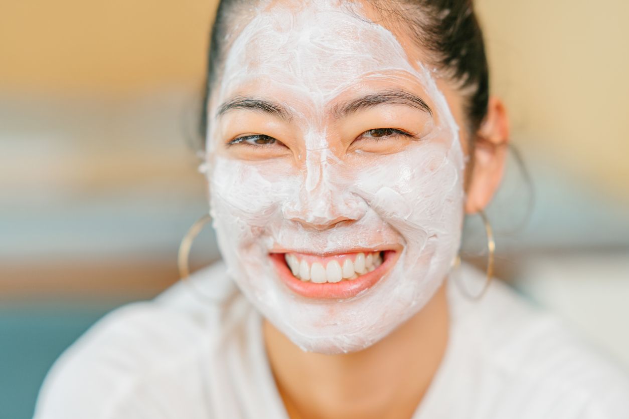 Ada banyak cara untuk menyehatkan kulit, misalnya menggunakan masker wajah dari kacang almond. Yuk, intip cara buatnya!